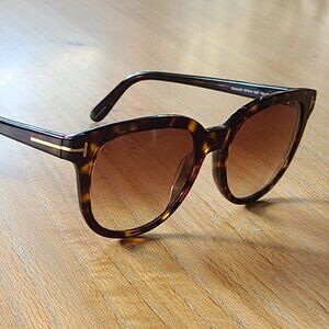 Tom Ford Tortoise Shell Sunglasses - Olivia-02 TF914